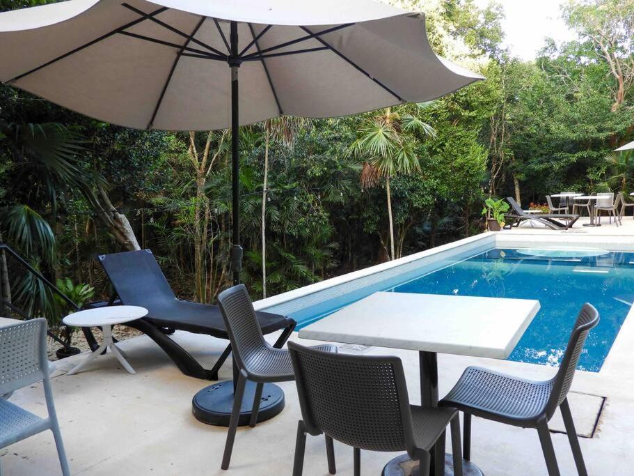 Aku-Chic Newly Furbished Condo Jungle Pool Xetna Dış mekan fotoğraf